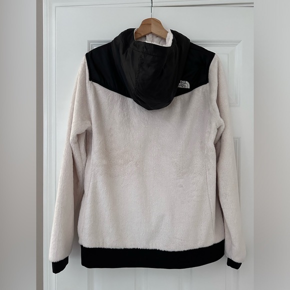 Women’s soft North Face zip up Large - Picture 3 of 6